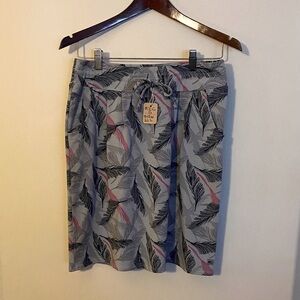 MEC Grey pattern cotton skirt. S